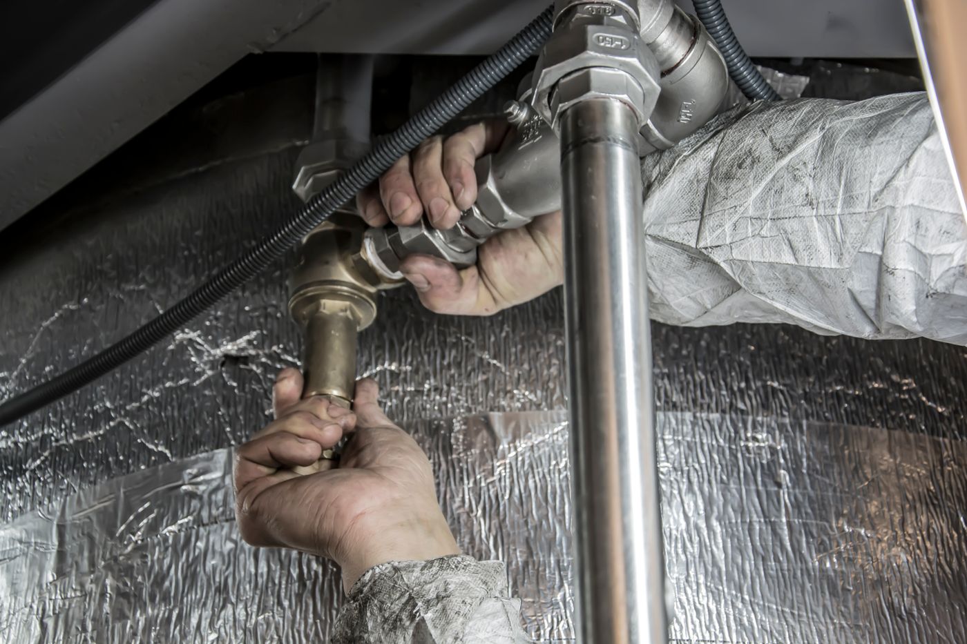 Installation de raccords en acier